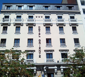 Центральный и исторический   Отель Ориенте   (Calle Coso, 11-13) является одним из лучших вариантов по соотношению цена-качество Сарагосы и сочетает в себе классическую отделку с современными элементами